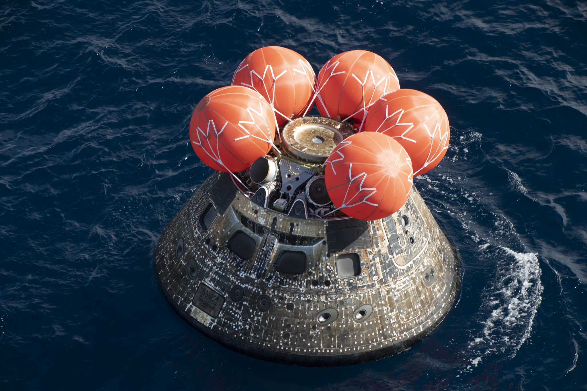 Fin de la mission Artemis 1 : Orion est de retour sur Terre.